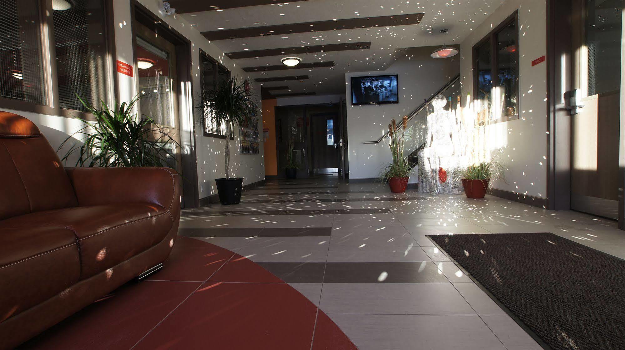 Dreamz Inn กอเดอริช ภายนอก รูปภาพ